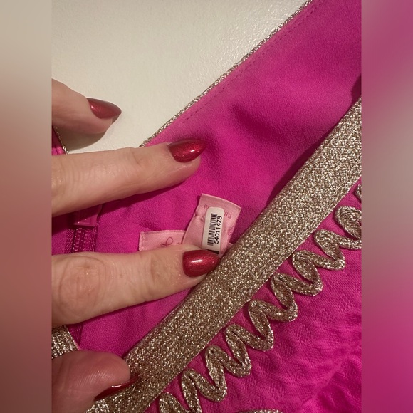 Lilly Pulitzer, hot pink dress with gold details - Picture 4 of 5
